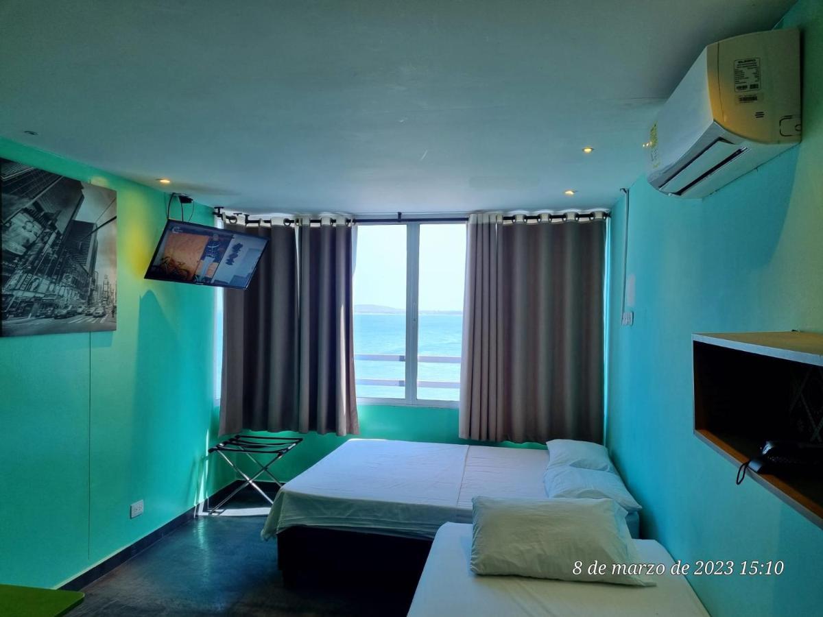 "Low Cost" Conquistador-Laguito Cartagena Bagian luar foto